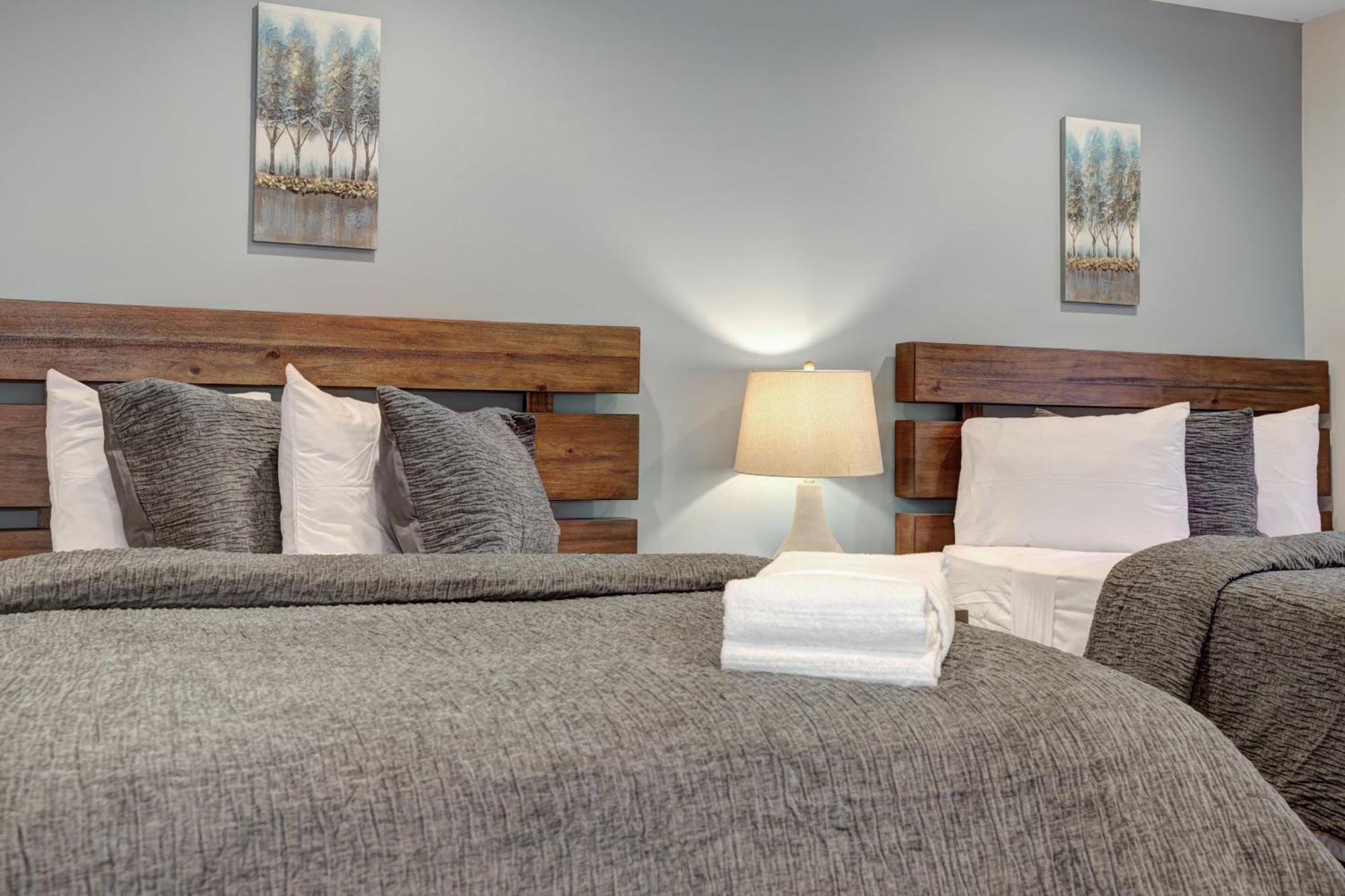 New Bear's Den Retreat Villa *