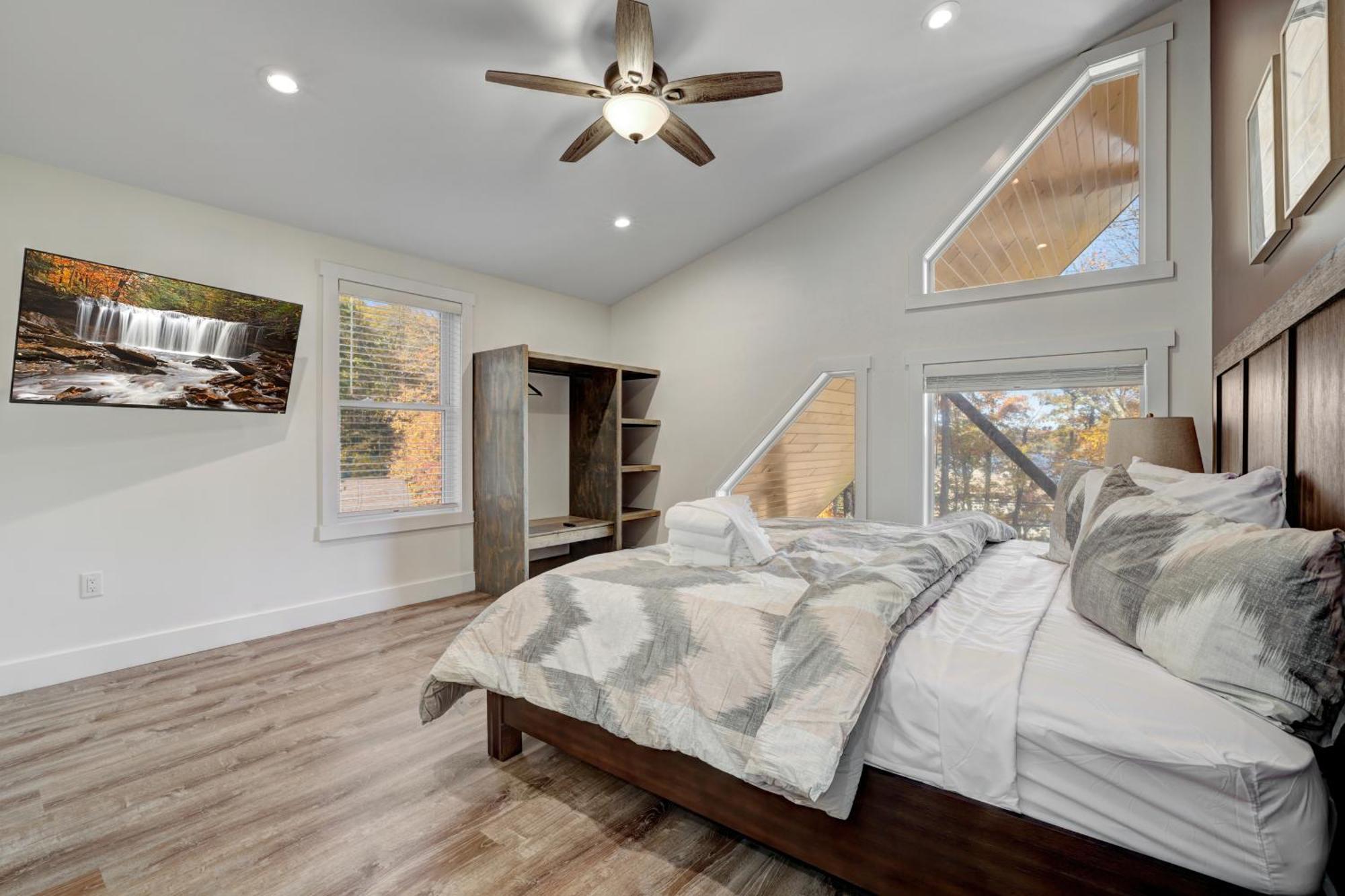 New Bear's Den Retreat Villa Lake Harmony