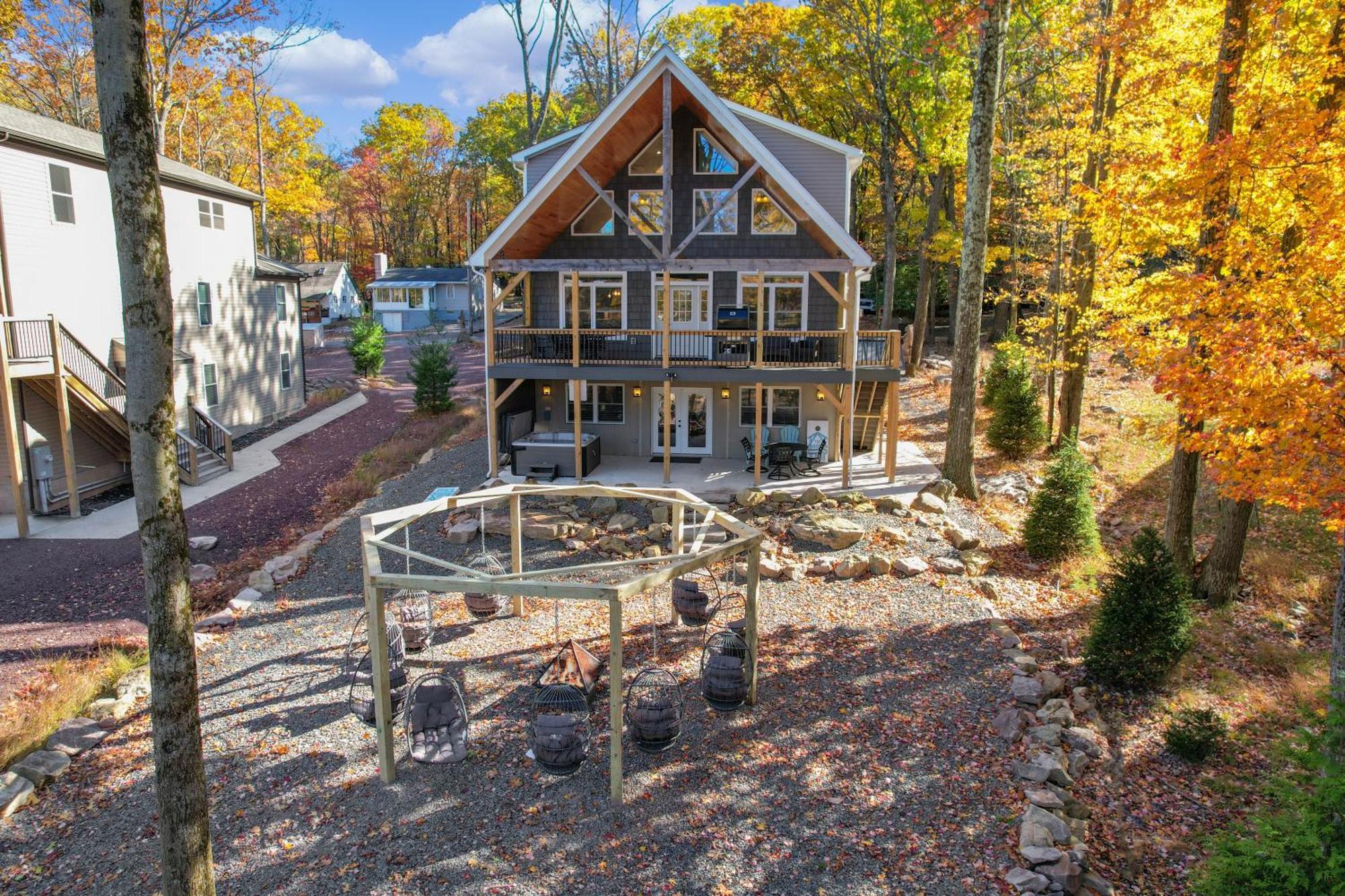 New Bear's Den Retreat *